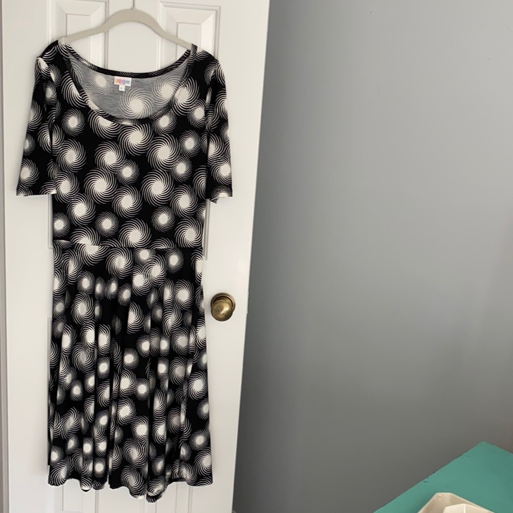 Black and white dress